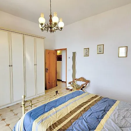 Sleeps 4 Air Con Wifi Casa vacanze *