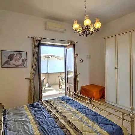 Casa vacanze Sleeps 4 Air Con Wifi