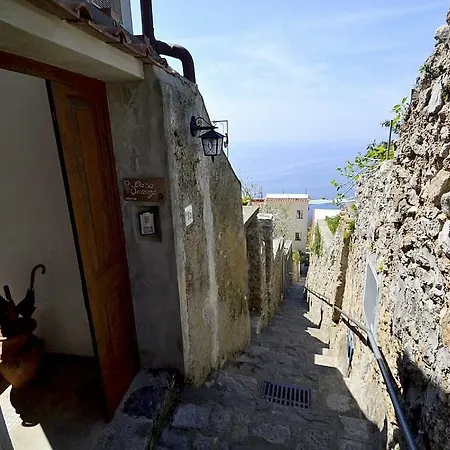 Sleeps 4 Air Con Wifi * Praiano